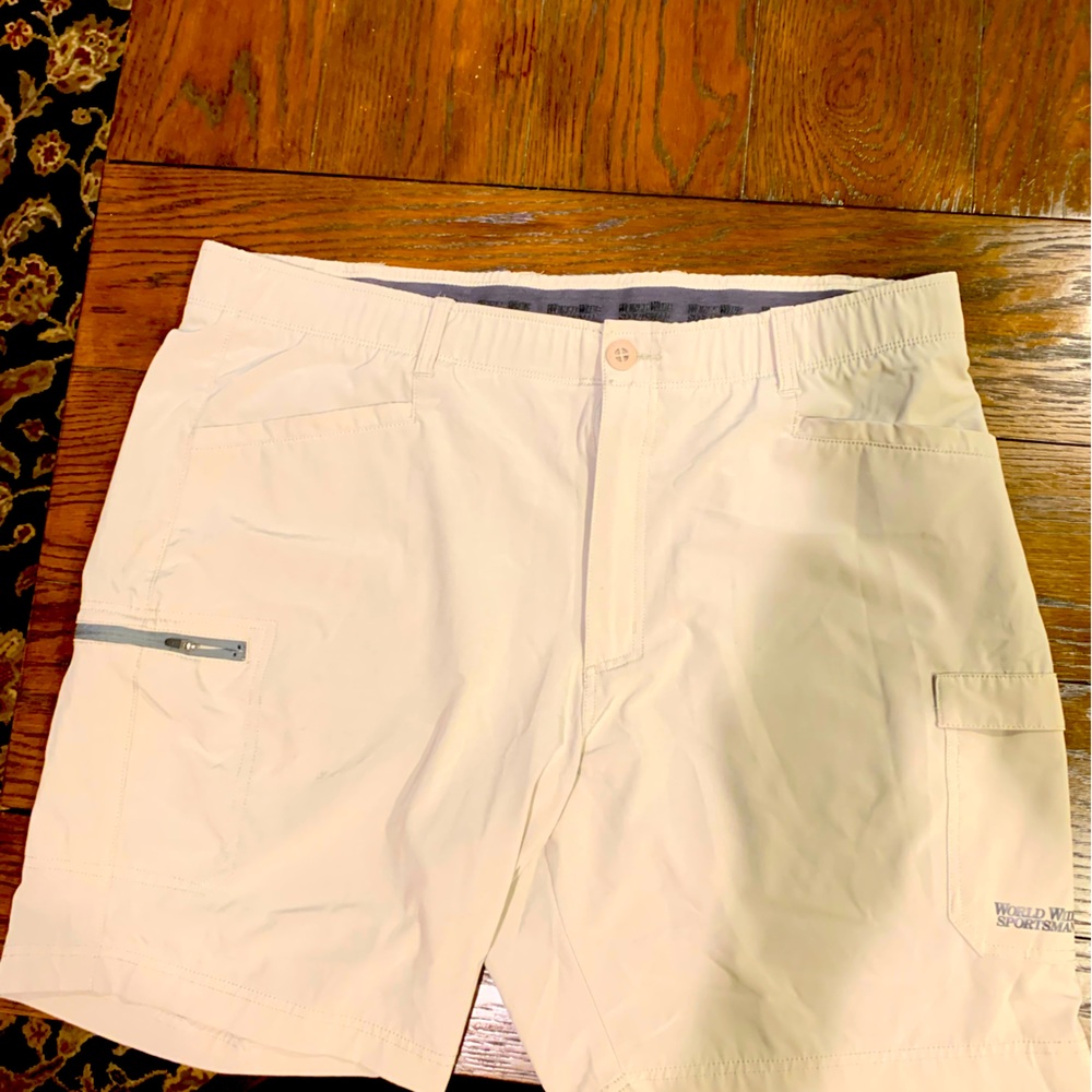 Men’s World Wide Sportsman 6 pocket fishing shorts, khaki color,